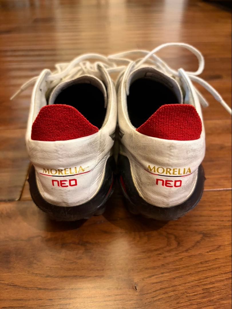 Mizuno Morelia NEO サッカーシューズ ホワイト/レッド