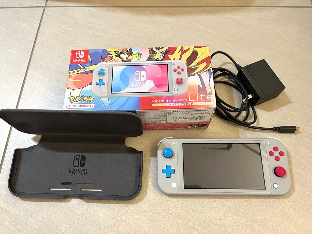 美品⭐︎ニンテンドー Switch Lite ポケモン 剣盾ver ケース付き