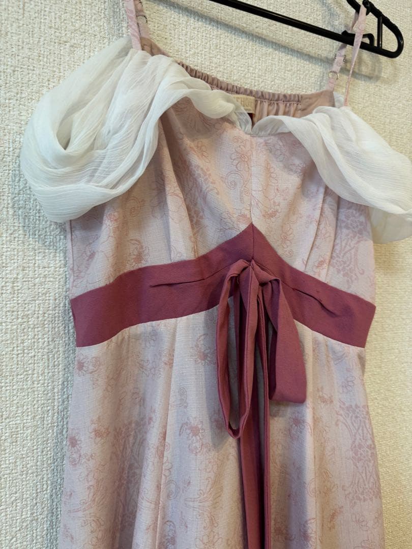 美品！シークレットハニー　魔法にかけられてジゼル　ワンピース