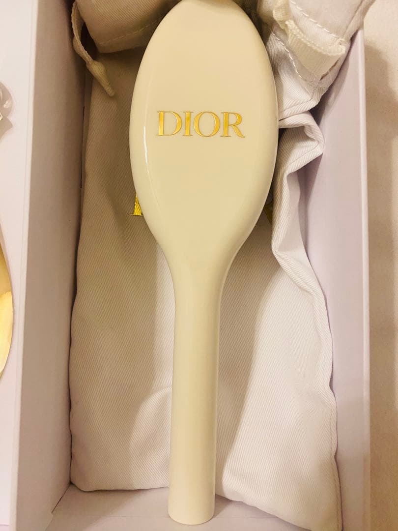 DIOR ヘアミスト & ブラシセット プラチナ会員バースデーギフト