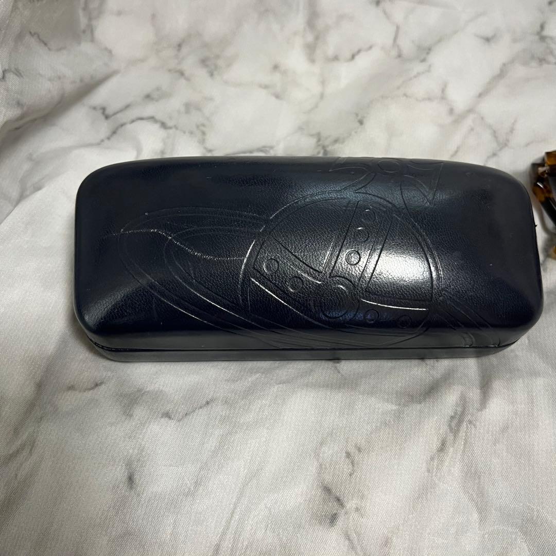 Vivienne Westwoodサングラス ケース付き