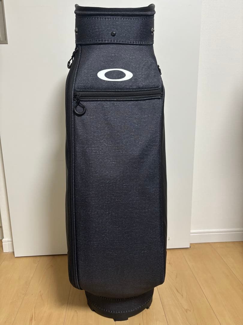 【美品】OAKLEY ゴルフバッグ・キャディバッグ ブラック