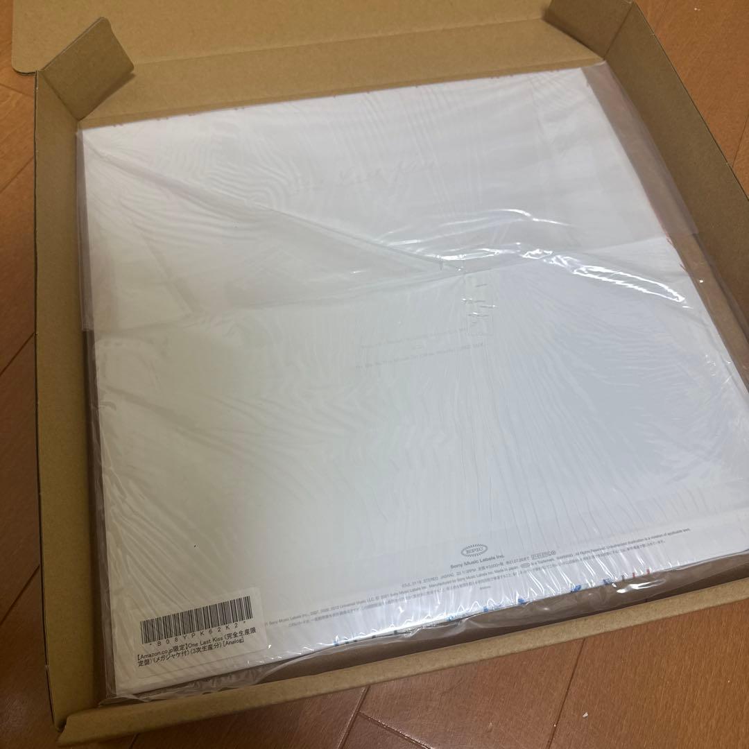 宇多田ヒカル One Last Kiss 【 完全生産限定盤 】(LP)