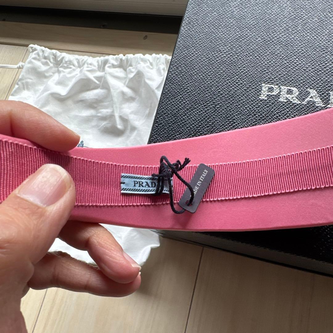 PRADA ピンク サテン ヘアバンド