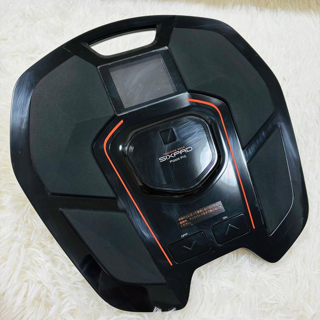 【美品】SIXPAD FOOTFIT2 EMSトレーニング　箱付き
