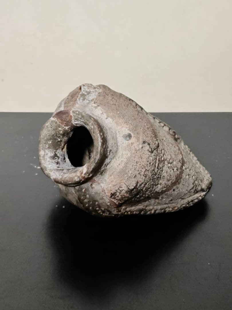 革袋型須恵器残欠　考古発掘品　稀少　古美術　花呼ぶ器