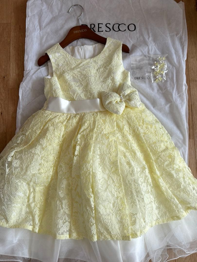 DRESCCO フラワーケミカルレースイエロードレス　ヘアアクセサリー、タイツ付