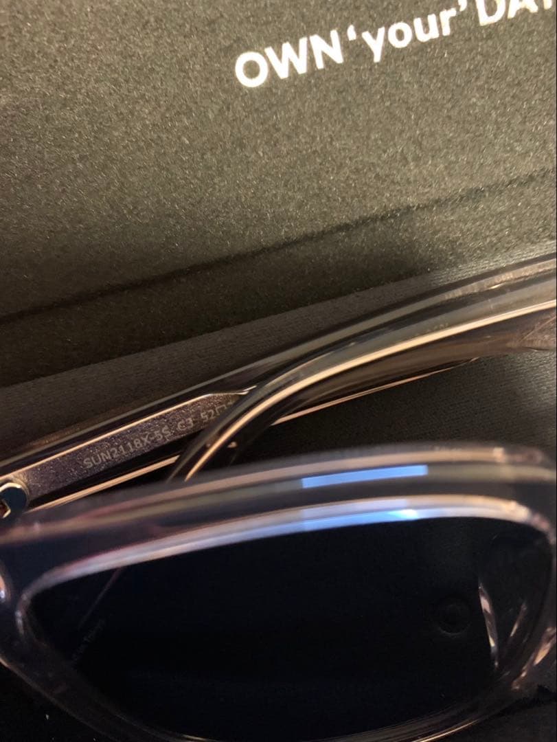 キムタク プライベート着用 OWNDAYS 調光サングラス 同型別色モデル