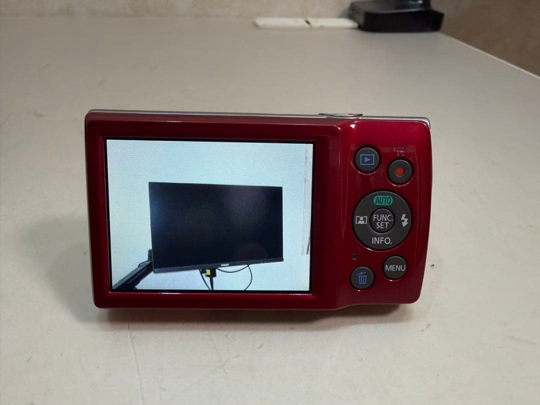 Canon IXY 180 8GB デジタルカメラ