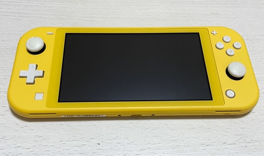⭐︎超美品⭐︎Nintendo Switch Lite イエロー 本体