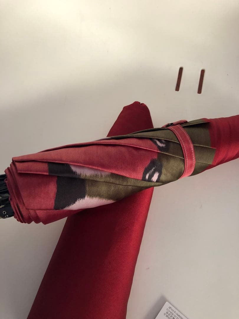 モンブランヤマグチ　ほぐし織　猫柄　折りたたみ傘 晴雨兼用55cm