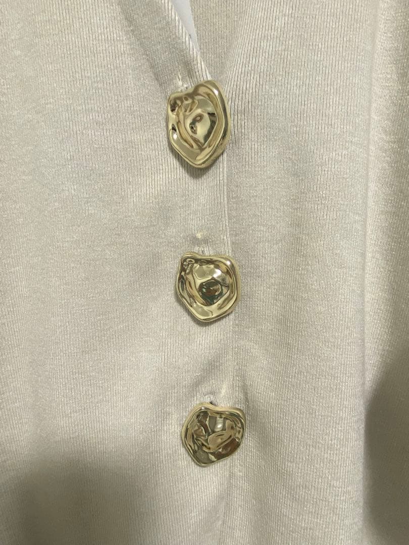 新品【ガリャルダガランテ】ビジューVネックカーディガン　グレージュ