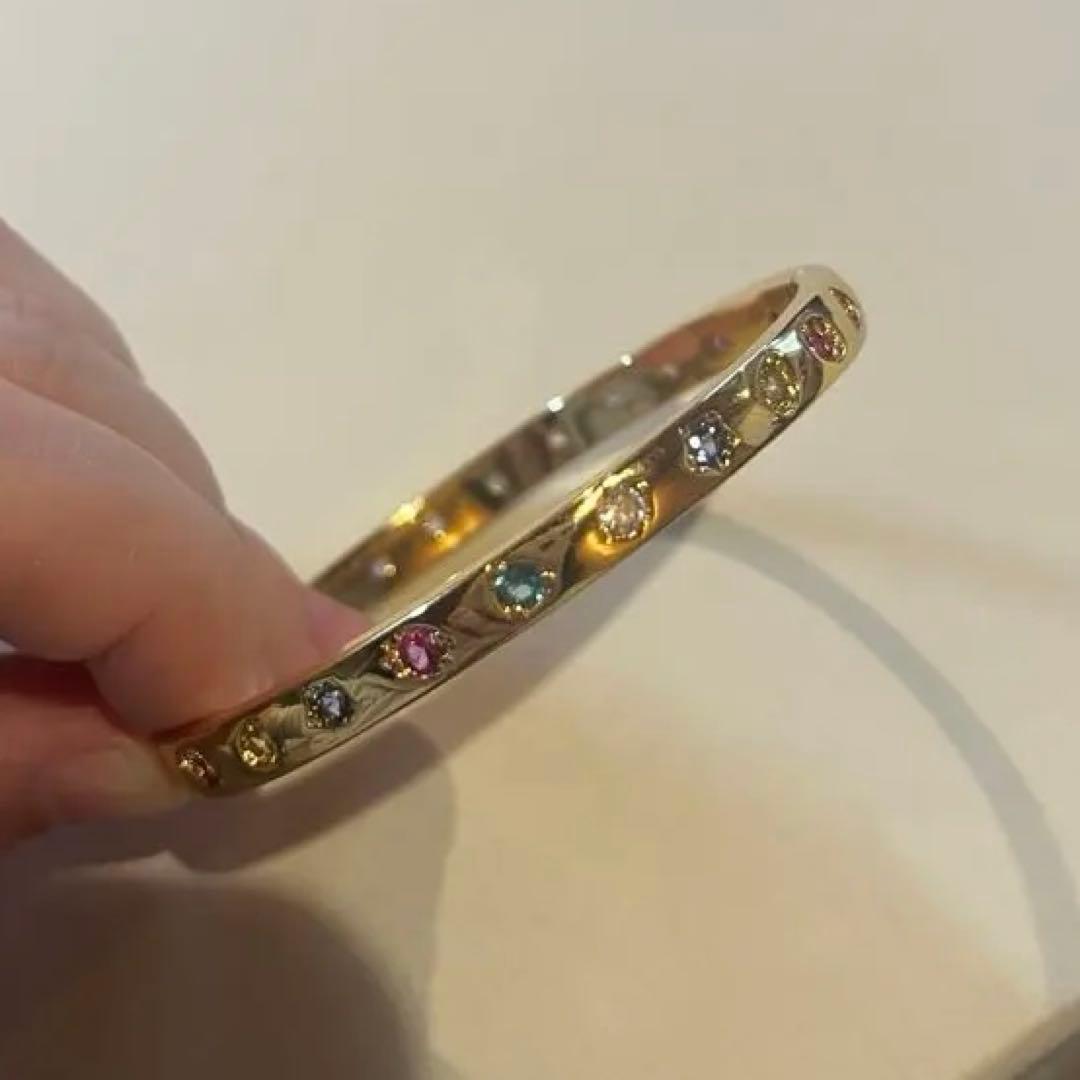 ゴールド バングル　マルチカラー装飾