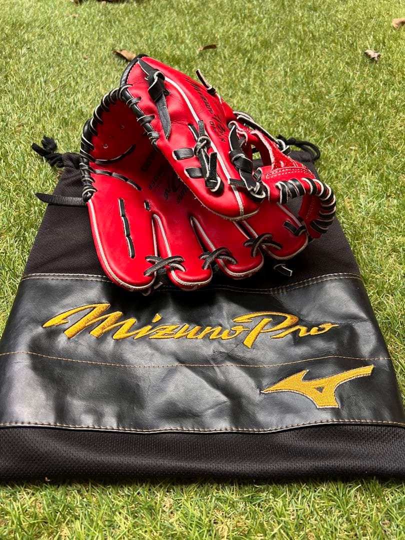 Mizuno Pro 軟式グローブ 赤