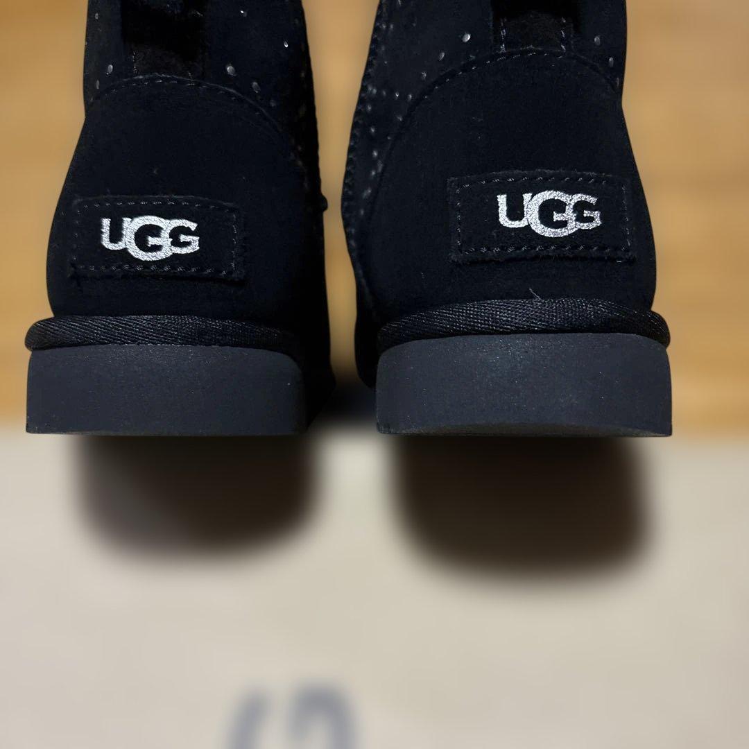 ミーハー UGG ブラック ムートンブーツ ストーン