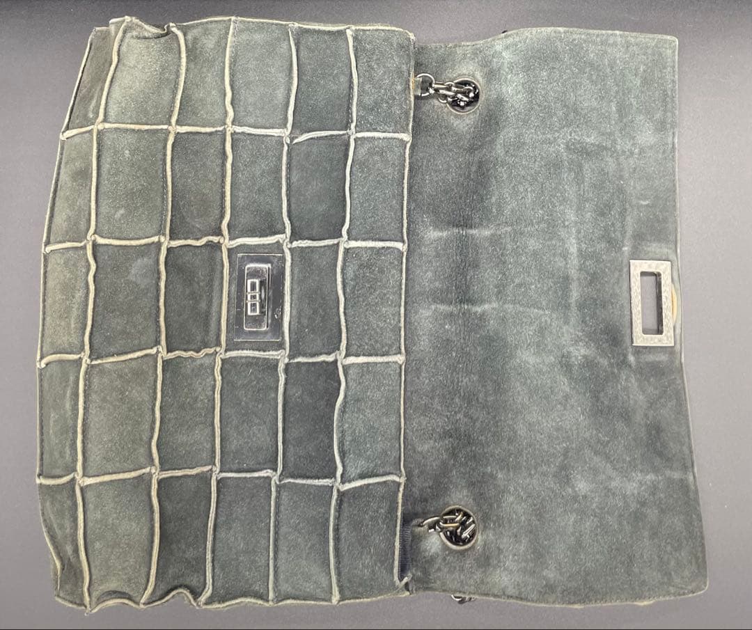 CHANEL シャネル　ムートン　チェーン　バッグ