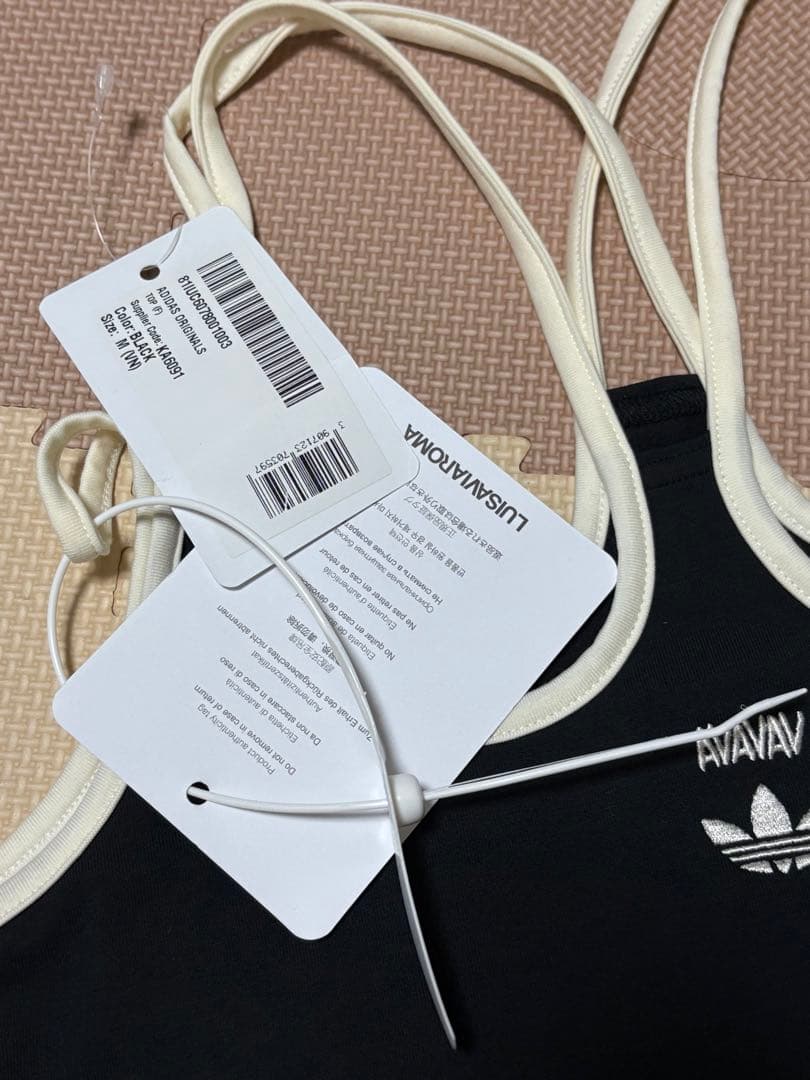 avavav adidas コラボ　クロストップ　黒　キャミソール　タンクトップ