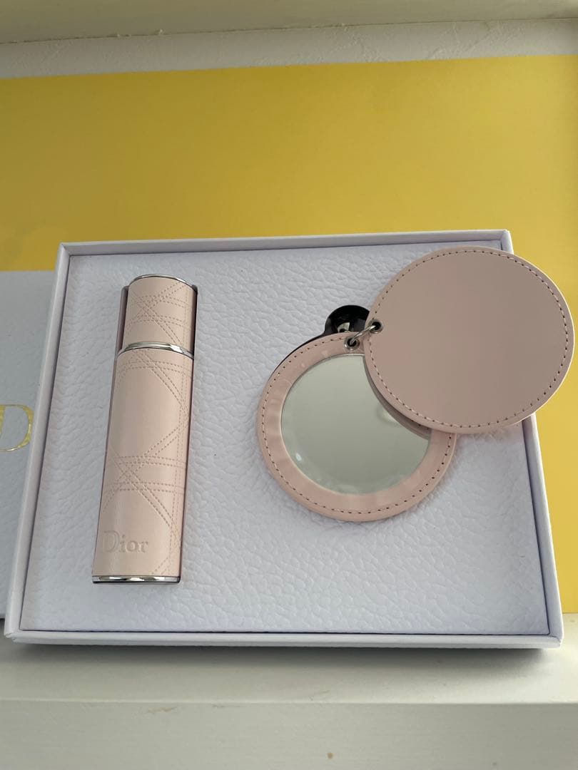 Dior バースデーギフト&アクディクトリップグロー＆トラベルスプレーセット