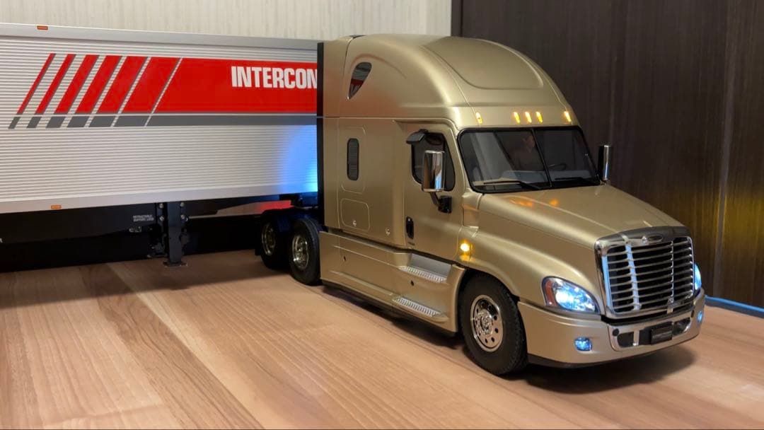 希少品 カスケイディアエボリューション タミヤ トレーラー 完成品ほか