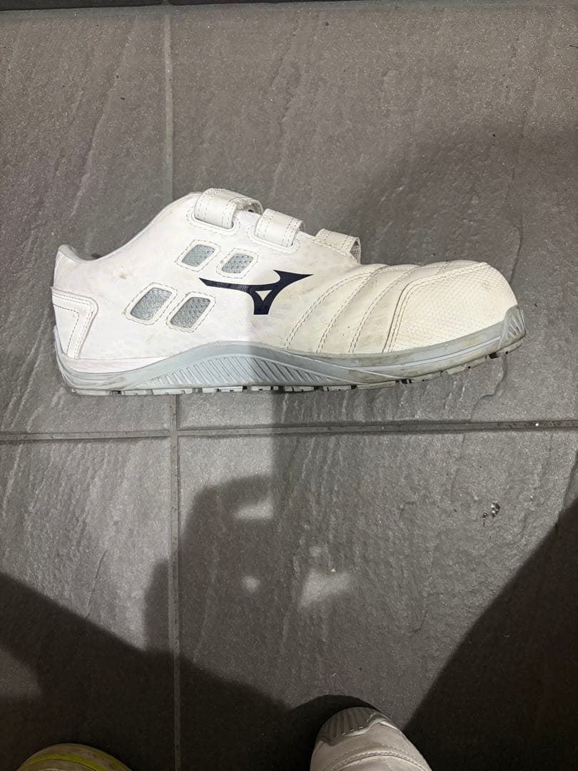 ミズノ　安全靴　25.0