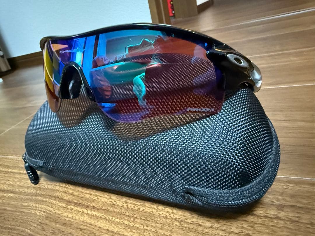 Oakley Radar サングラス ケース付き