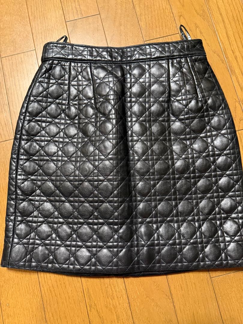 セールChristian Dior ブラックタイトスカート 36
