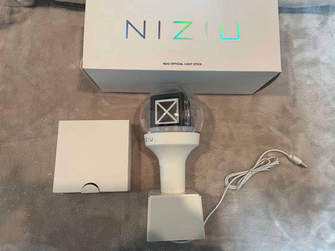 NIZIU ペンライト ホワイト
