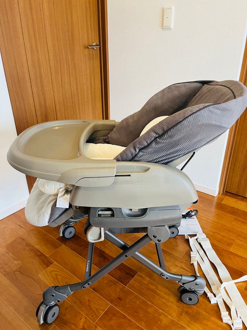 【saaaaa様】コンビ 電動 ハイローチェア ネムリラ AUTO SWING