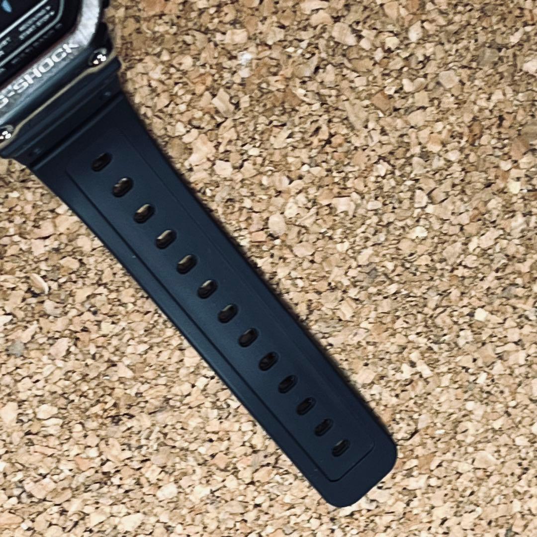 カシオGーSHOCK/GMWーB5000ー 1JF電波ソーラー／メタルカバード