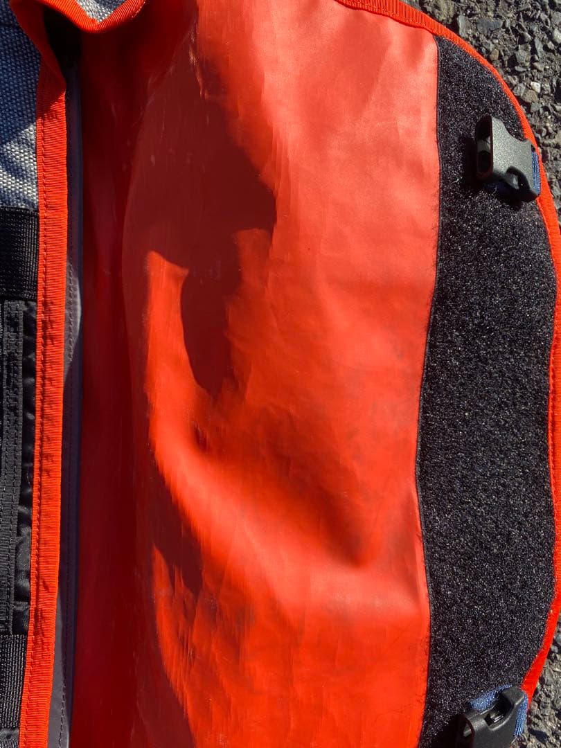 Timbuk2メッセンジャーバッグ Sサイズ グレー×オレンジ ショルダーバッグ