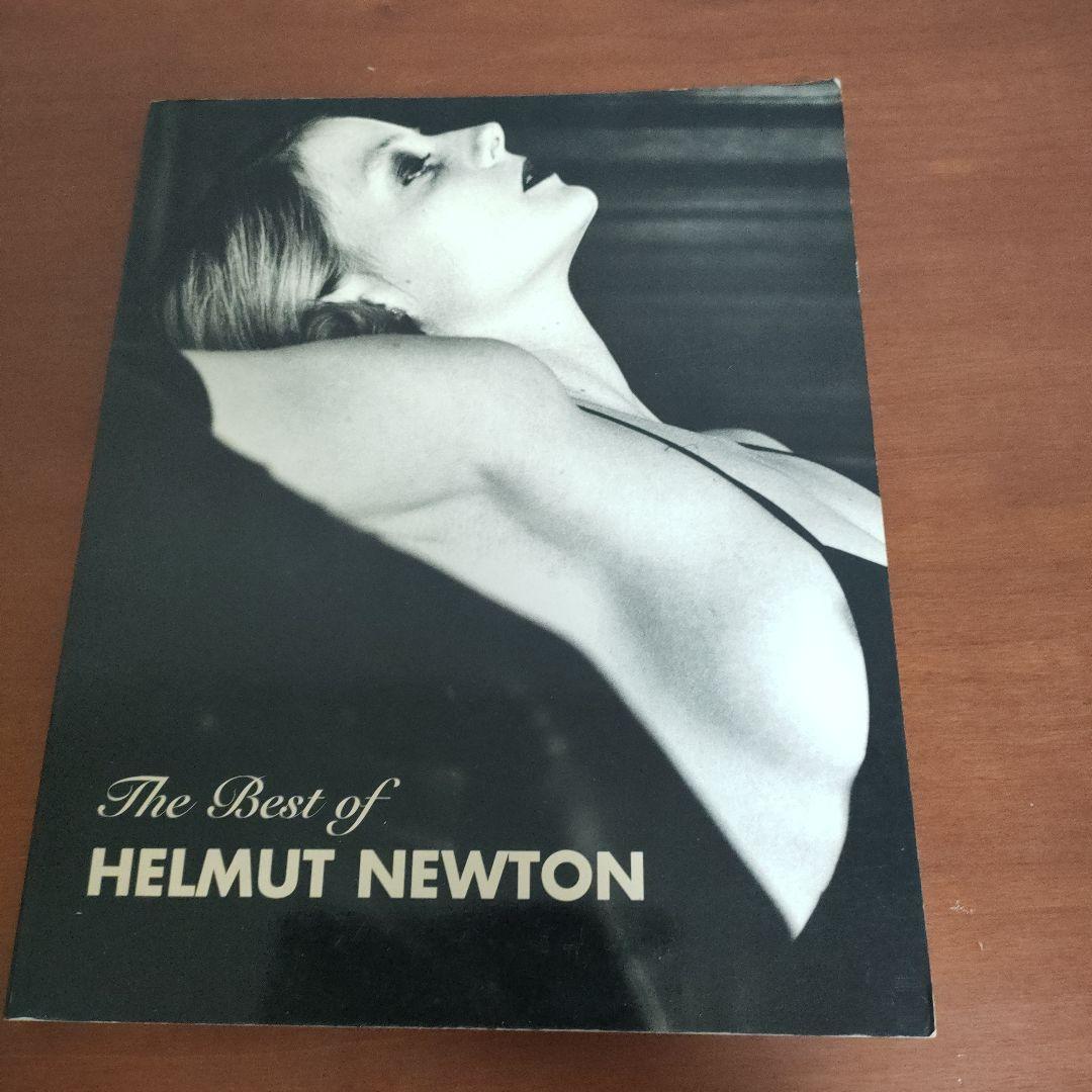 The Best of HELMUT NEWTON 洋書