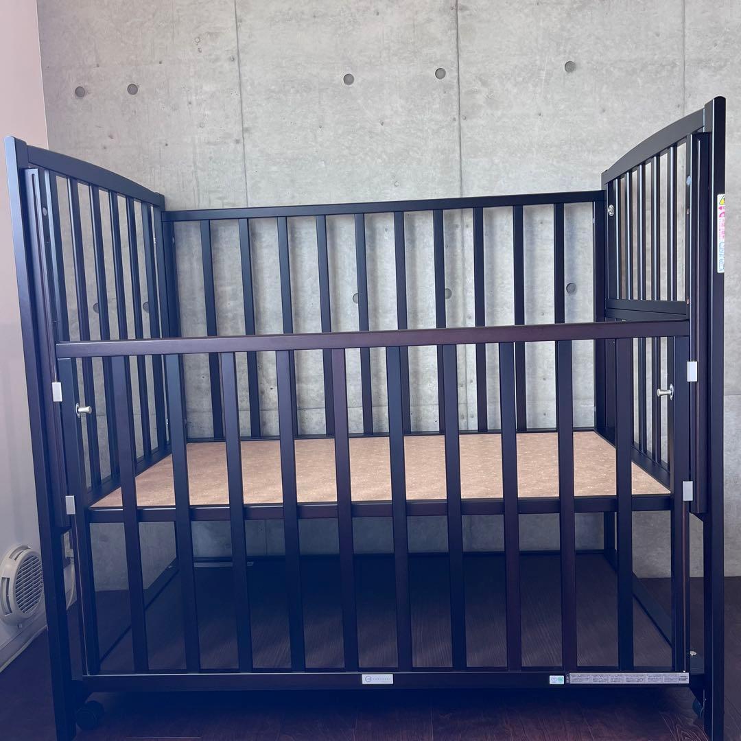 ヤマサキ　ベビーベッド　ツーオープン　ハイタイプ　標準サイズ　ダークブラウン