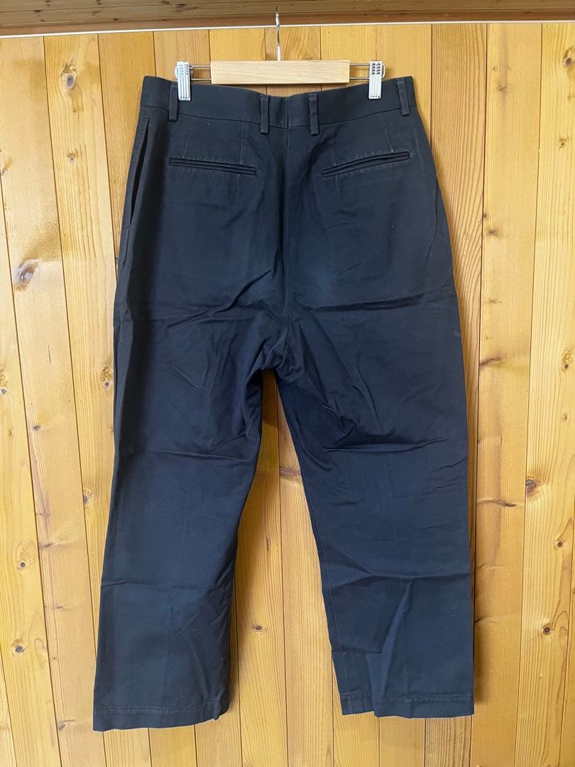 NEAT ツータックスラックス　チャコール　チノ