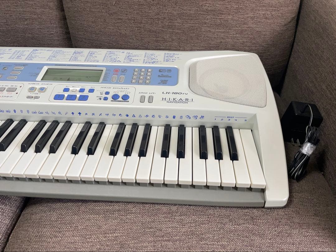 CASIOカシオ光ナビゲーション電子ピアノLK-180TV 純正ACアダプタ付属
