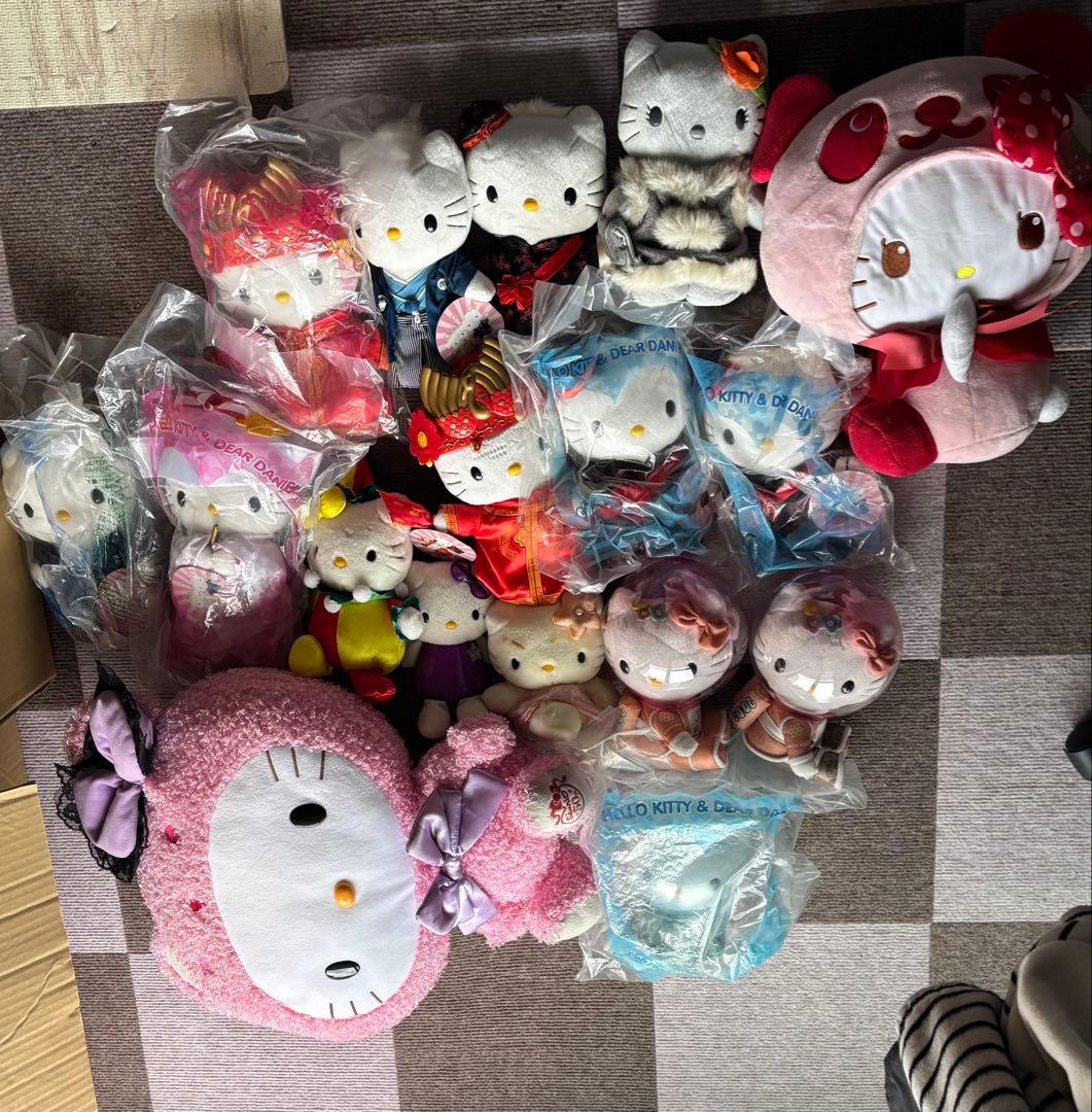 ハローキティ ぬいぐるみ 16体セット