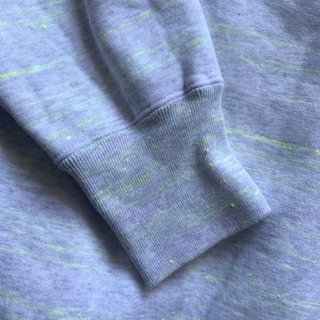 トップス mocT NEON SCRIPT HIGH-NECK SWEAT PO