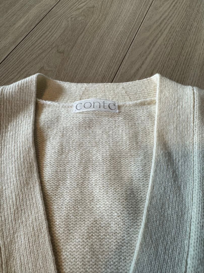 美品　conte コンテ　カーディガン　辺見えみり　メタルボタン