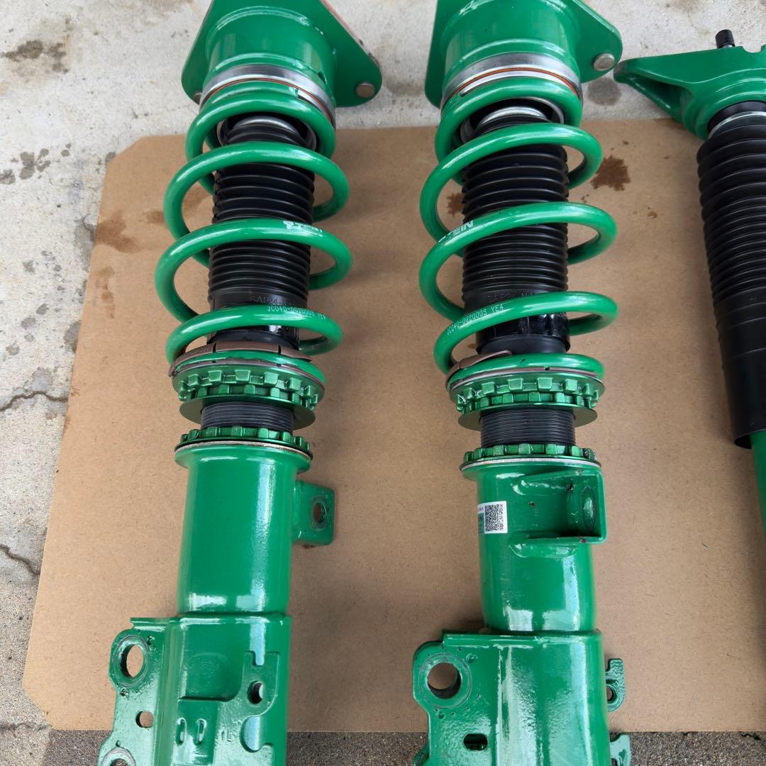 ✨即購入可　美品　TEIN 車高調　50プリウス　送料無料！