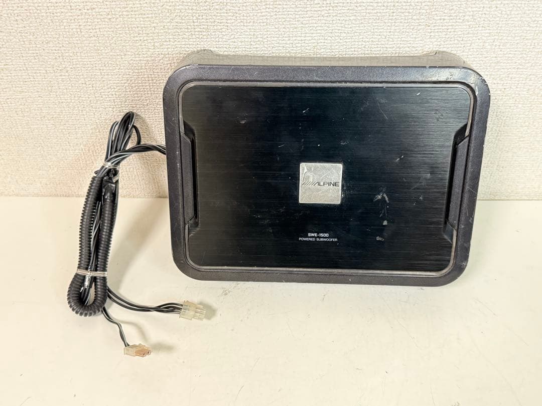 Alpine アルパイン SWE-1500 パワード サブウーファー アンプ