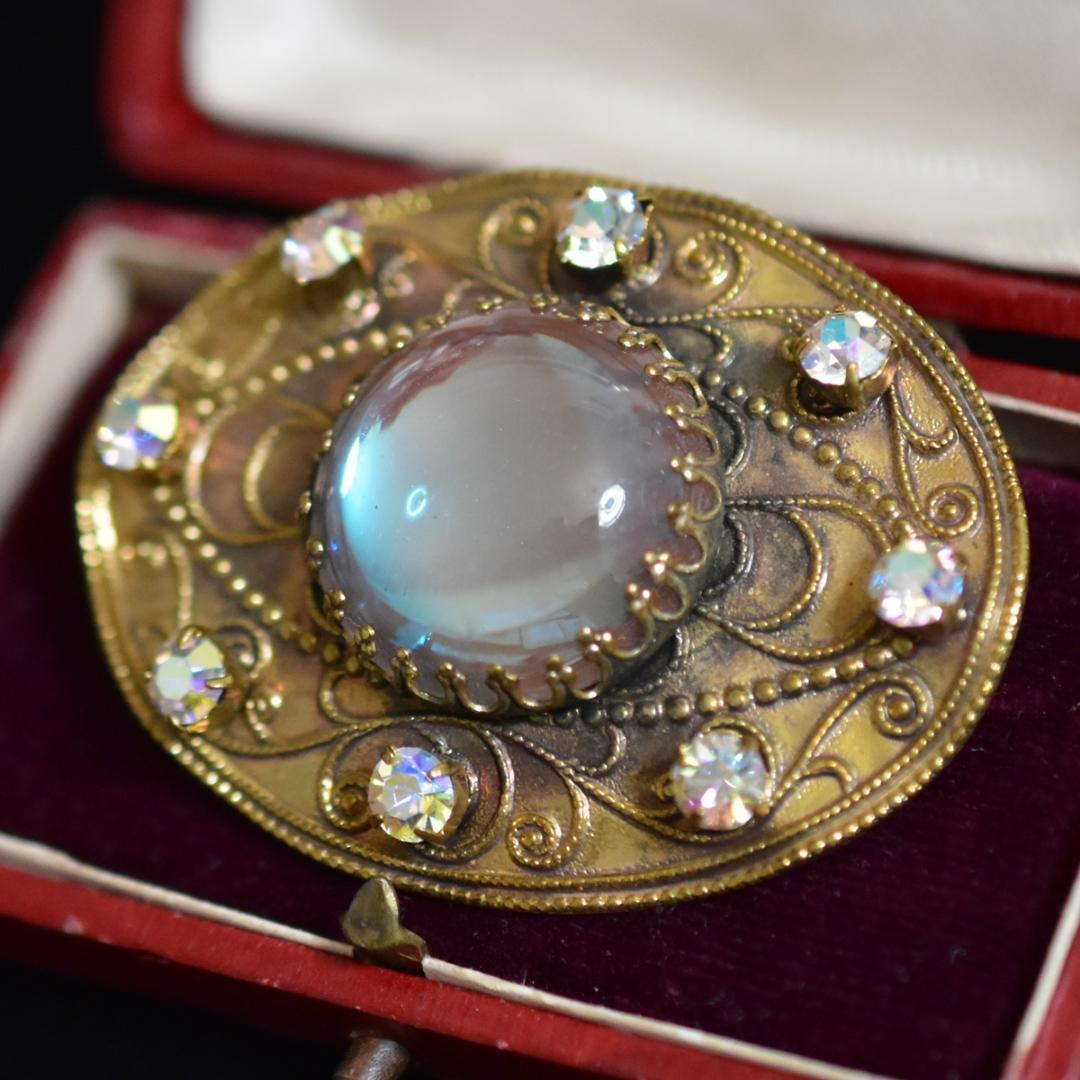 検索サフィレット 大粒サファリーンのブローチ ヴィンテージ