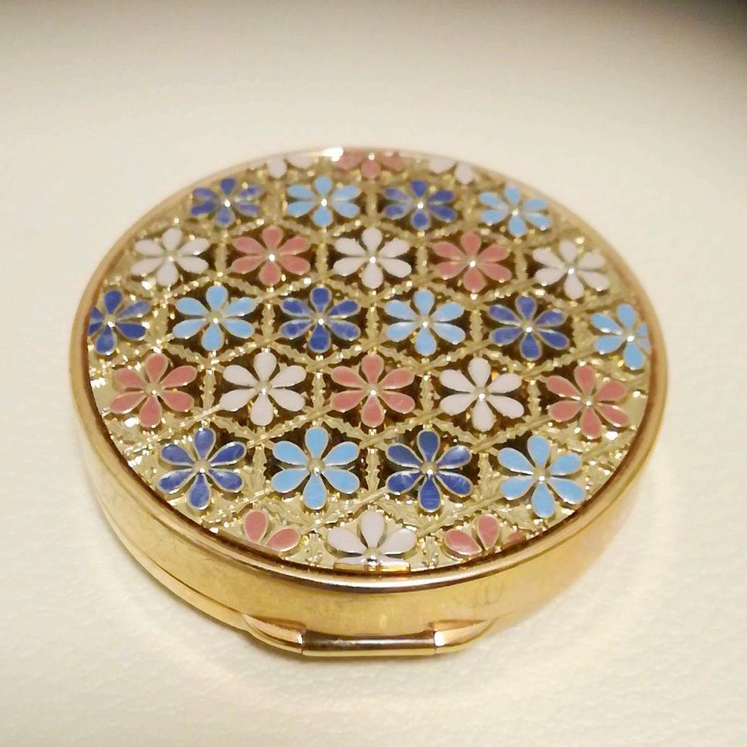 韓国高級コスメ　雪花秀　カラーパクト限定品