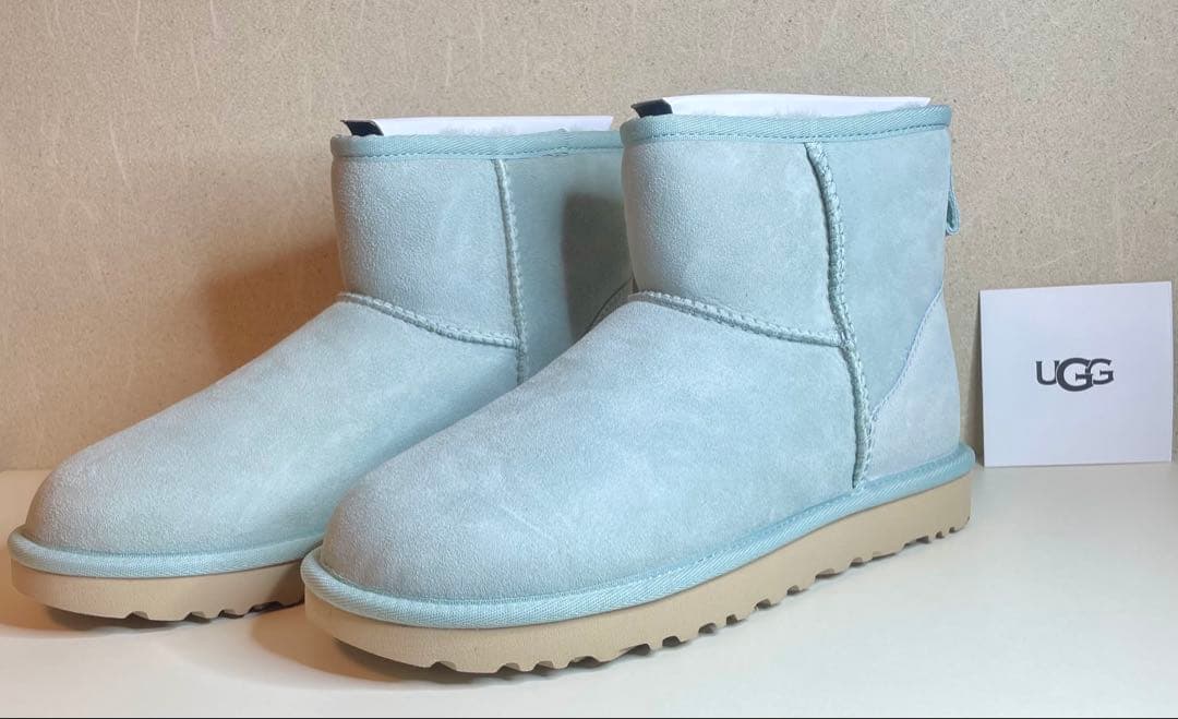 【新品　未使用】　UGG　クラッシックミニⅡ　スカイグレー　24cm