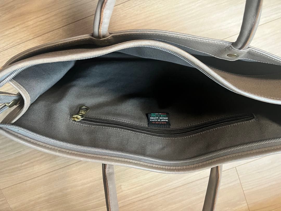 イルビゾルテ　レザートートバッグ イタリア製