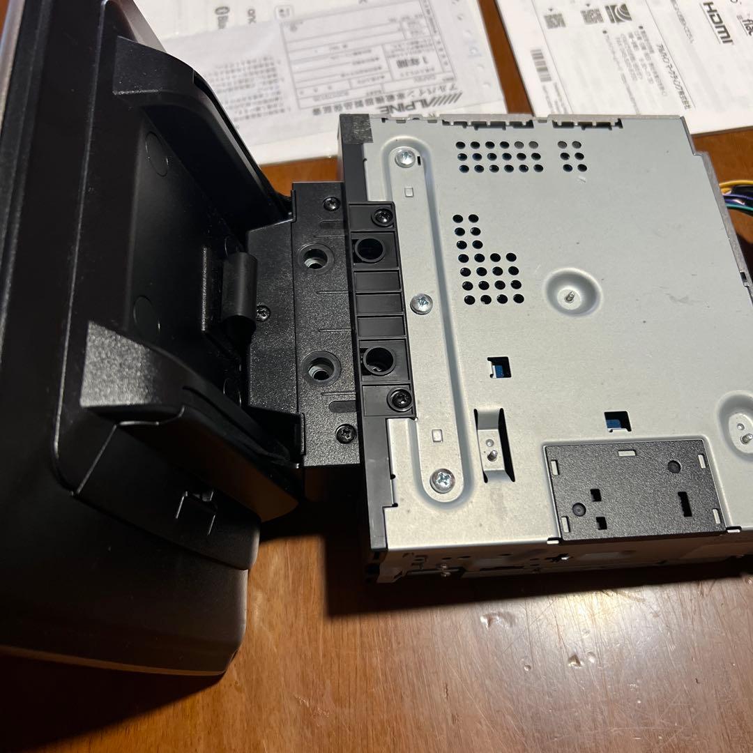 アルパイン　DAF9V ディスプレイオーディオ　フローティング