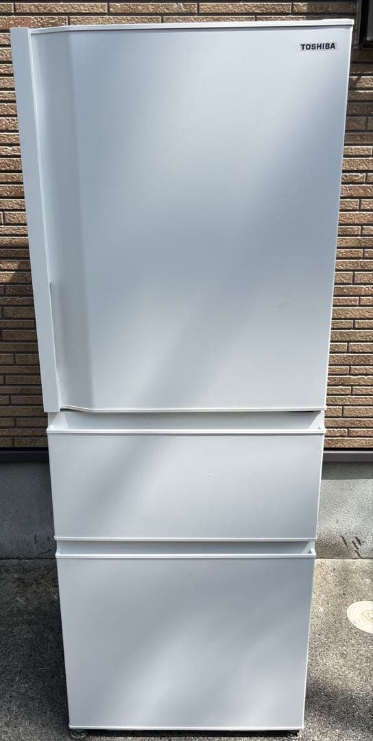 2023年製　TOSHIBA 冷凍冷蔵庫　326L 送料無料