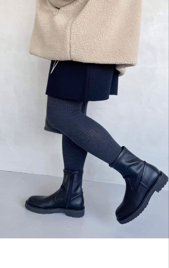 LE TALON 3.5cmトラックソールフィットショートブーツ　Mサイズ