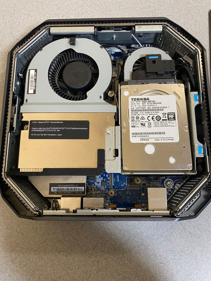 HP Z2 Mini G4 Xeon E-2144G 16GB　256GB