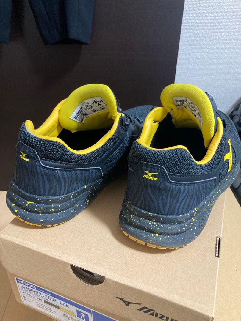 キ*ア様 Mizuno 安全靴 Boaブラック/イエロー　限定