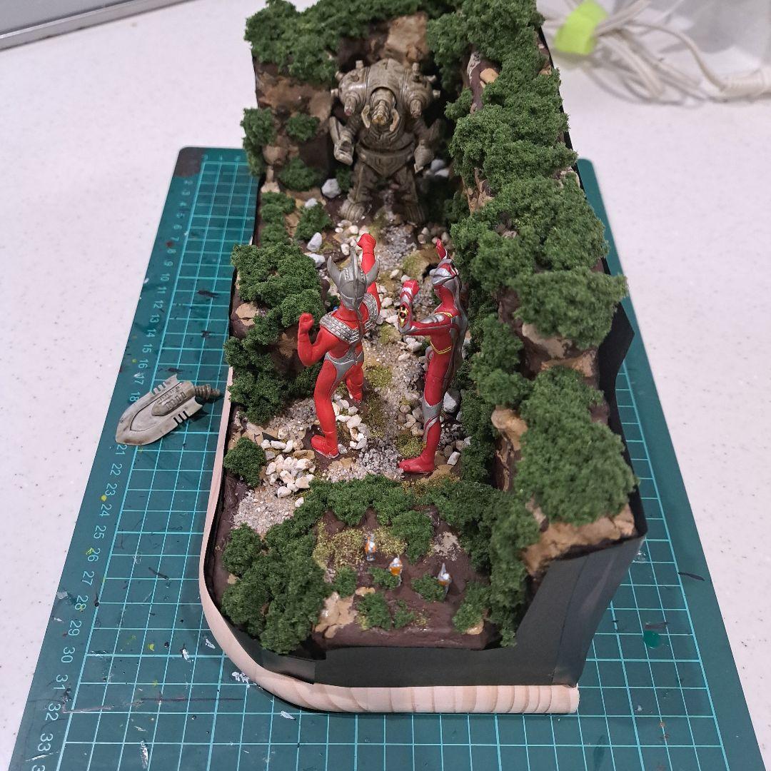 ジオラマ ウルトラマンメビウス・セブン 対 インペライザー