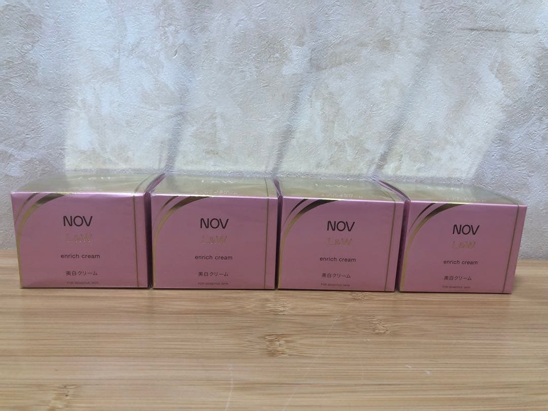 NOV(ノブ) L&W エンリッチクリーム(医薬部外品)<48g> 4個